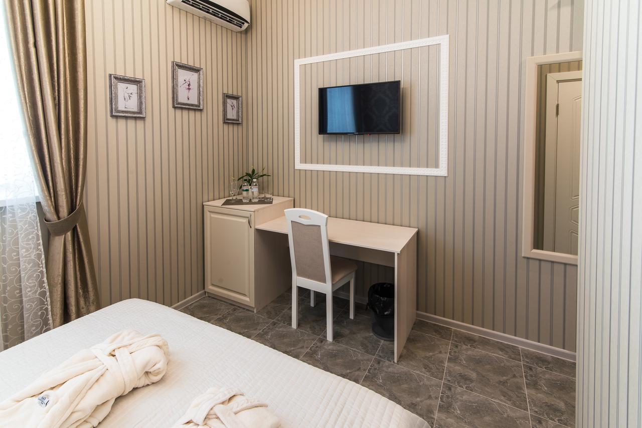 L.O.Y Family Hotel Dnyipropetrovszk Kültér fotó