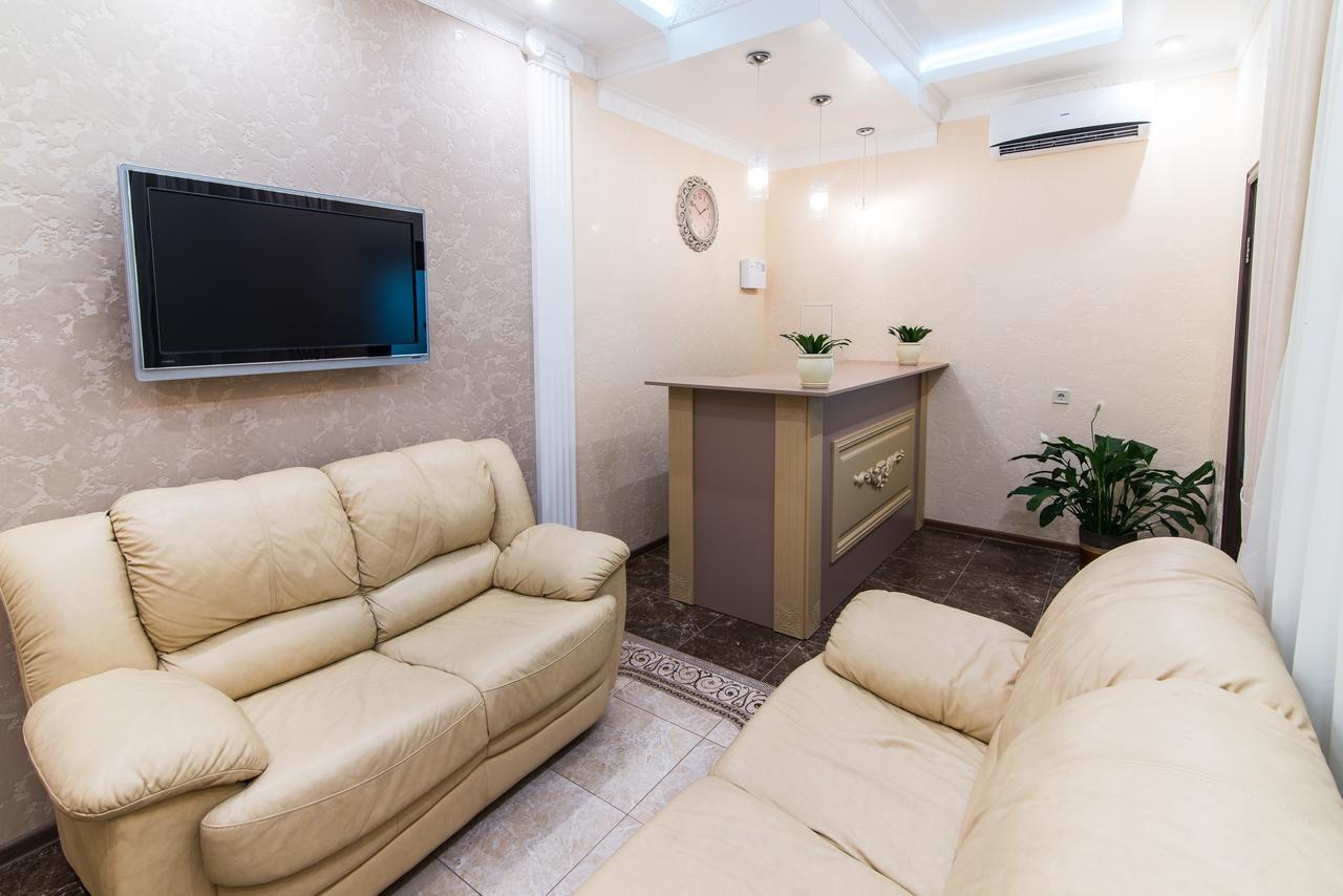 L.O.Y Family Hotel Dnyipropetrovszk Kültér fotó