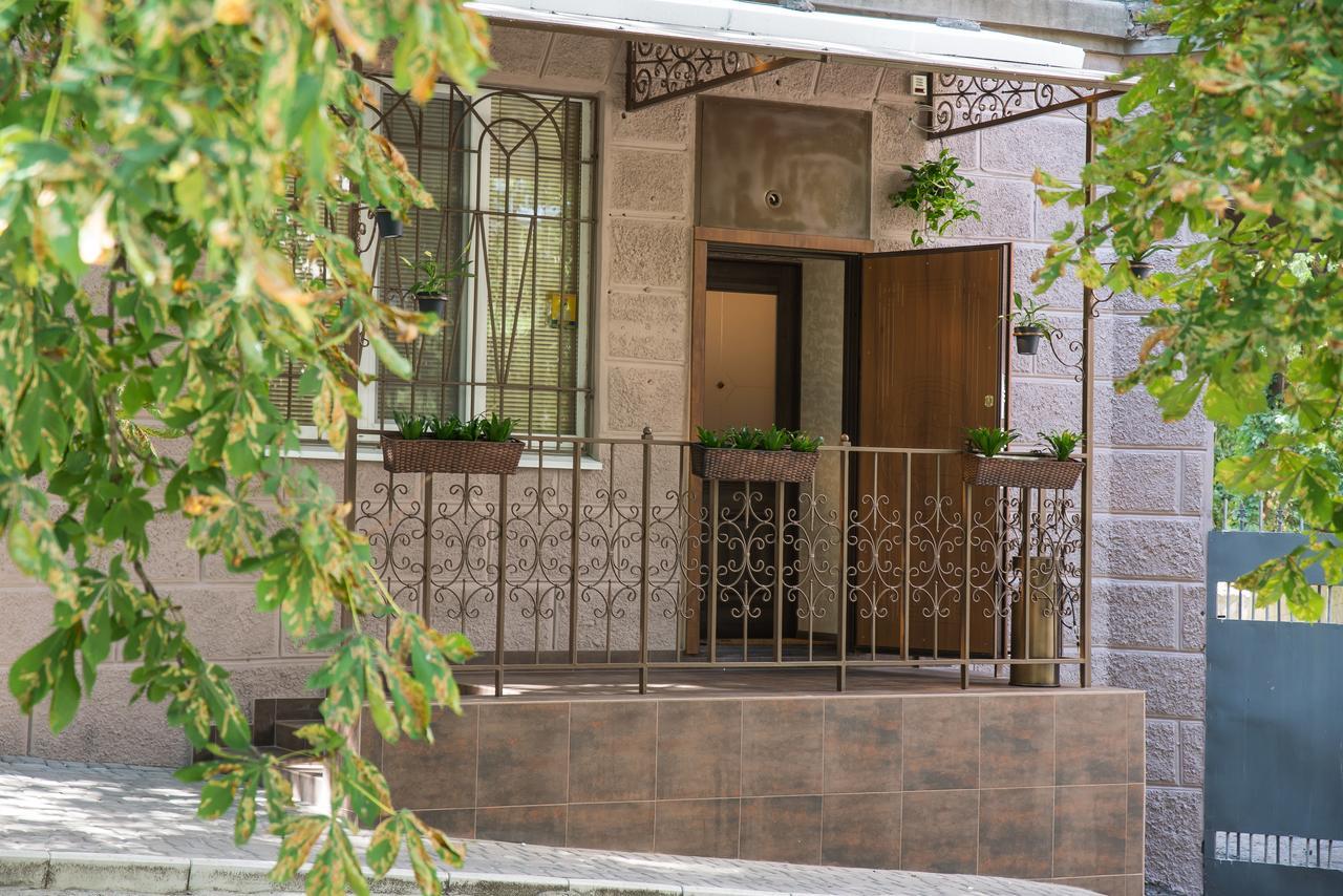 L.O.Y Family Hotel Dnyipropetrovszk Kültér fotó